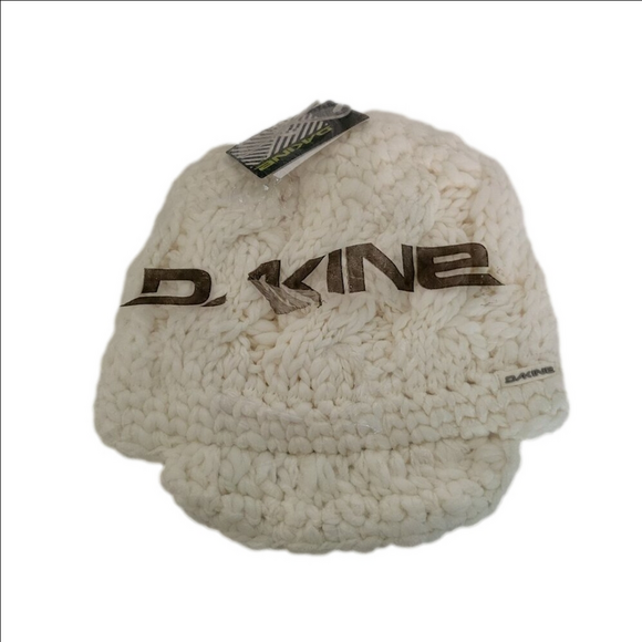 Dakine Accessories - NWT Dakine White Remix Soft Knit Crochet Winter Hat One Size Fits All